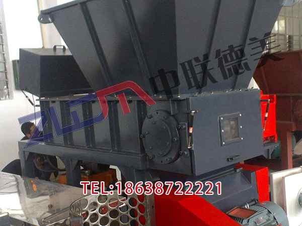 新疆重型塑料撕碎機(jī)有什么特點(diǎn)