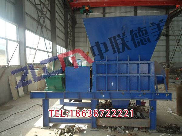 廣西超細(xì)塑料撕碎機(jī)工作原理